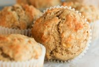 Moist Banana Bread Muffins with Brown Sugar Crumble