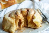 Soft Gooey Cinnamon Rolls Recipe for Perfectly Fluffy Layers