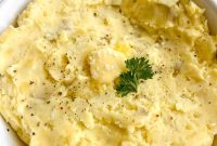 Creamy Greek Yogurt Mashed Potatoes Recipe