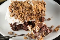 Decadent Chocolate Eclair Cake Recipe That Wow Guests