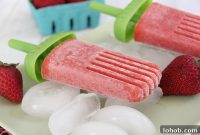 Strawberry Daiquiri Popsicle Recipe: Refreshing Frozen Cocktails