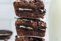 Fudgy Oreo Brownies Recipe with Creamy Cookie Filling