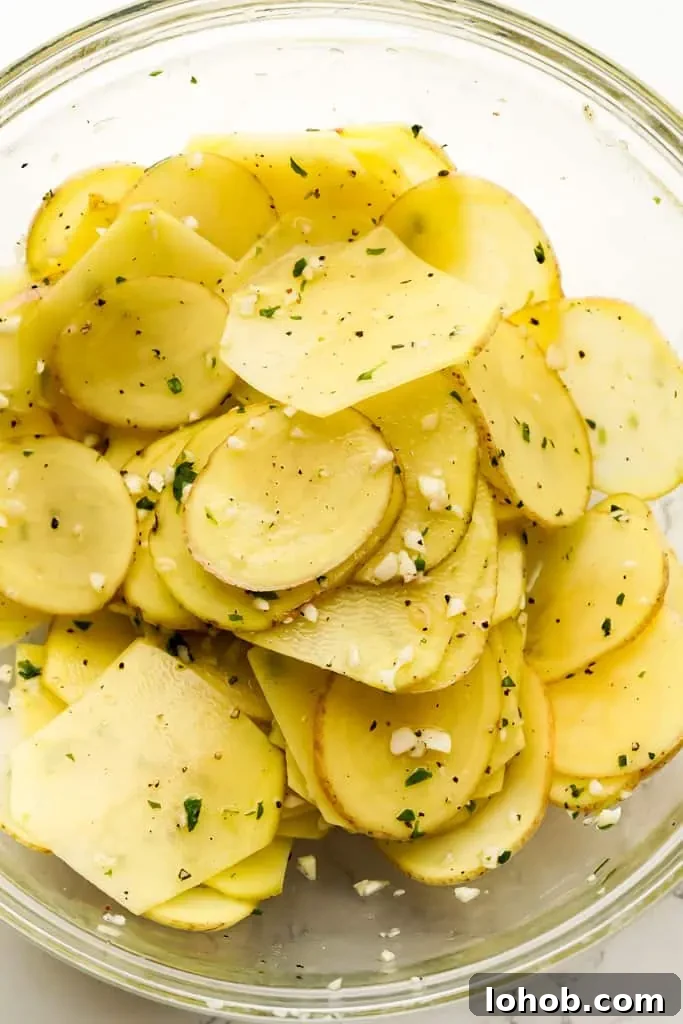 bowl of seasoned potatoes