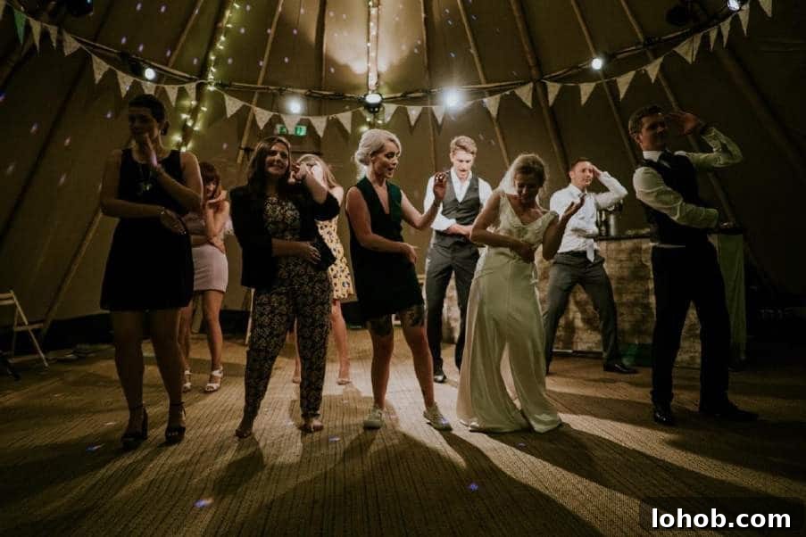 What to Wear to a Summer Wedding: Stylish Outfit Ideas for Guests 3 Think About the Venue