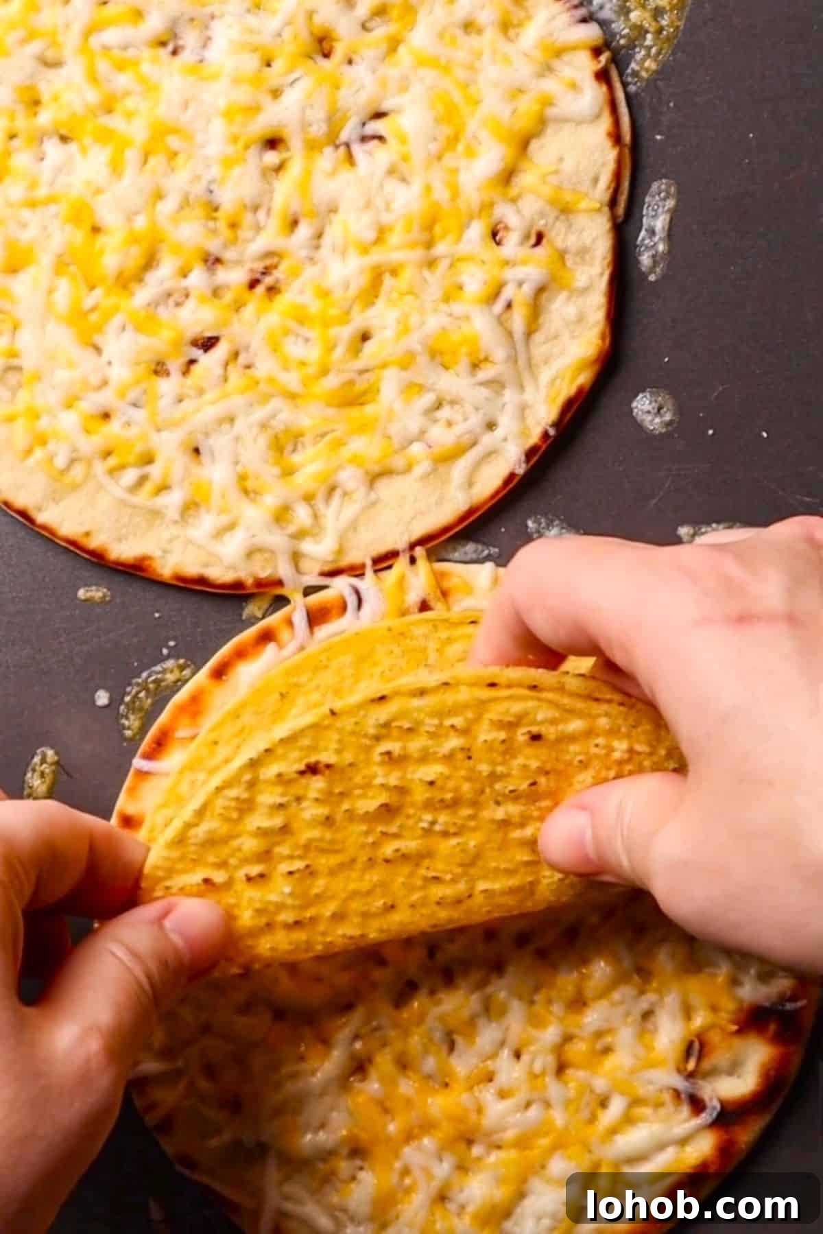 Cheesy Gordita Crunch Recipe: How to Make Taco Bell's Favorite at Home 5 cheesy gordita crunch shells