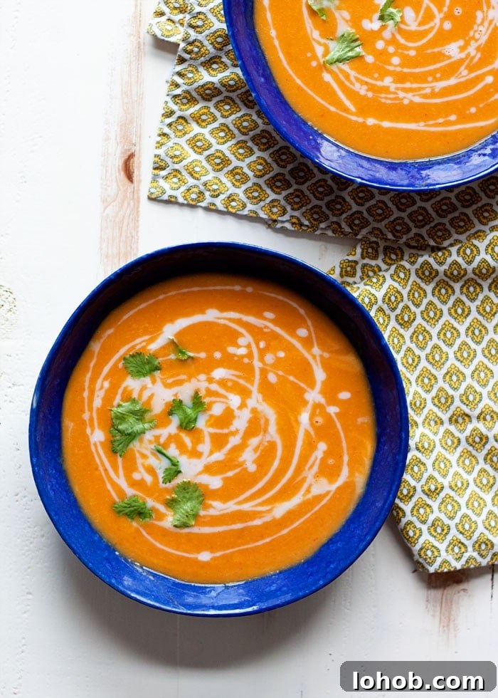 5-ingredient-thai-curry-butternut-squash-soup2-700x980
