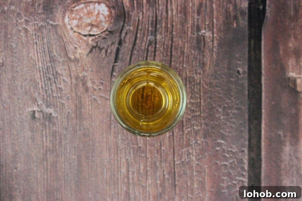 Pecan Pie Shot Recipe: Thanksgiving Vodka Shooter Guide 5 pour butterscotch schnapps in shot glass