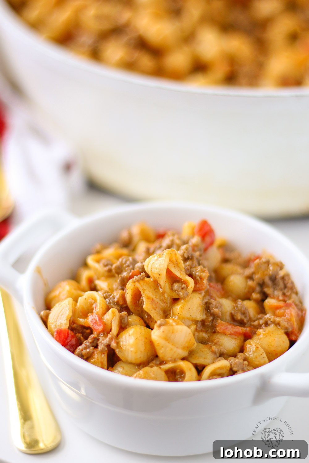Taco Macaroni and Cheese is the perfect easy weeknight meal you need to add to your meal planning menu!