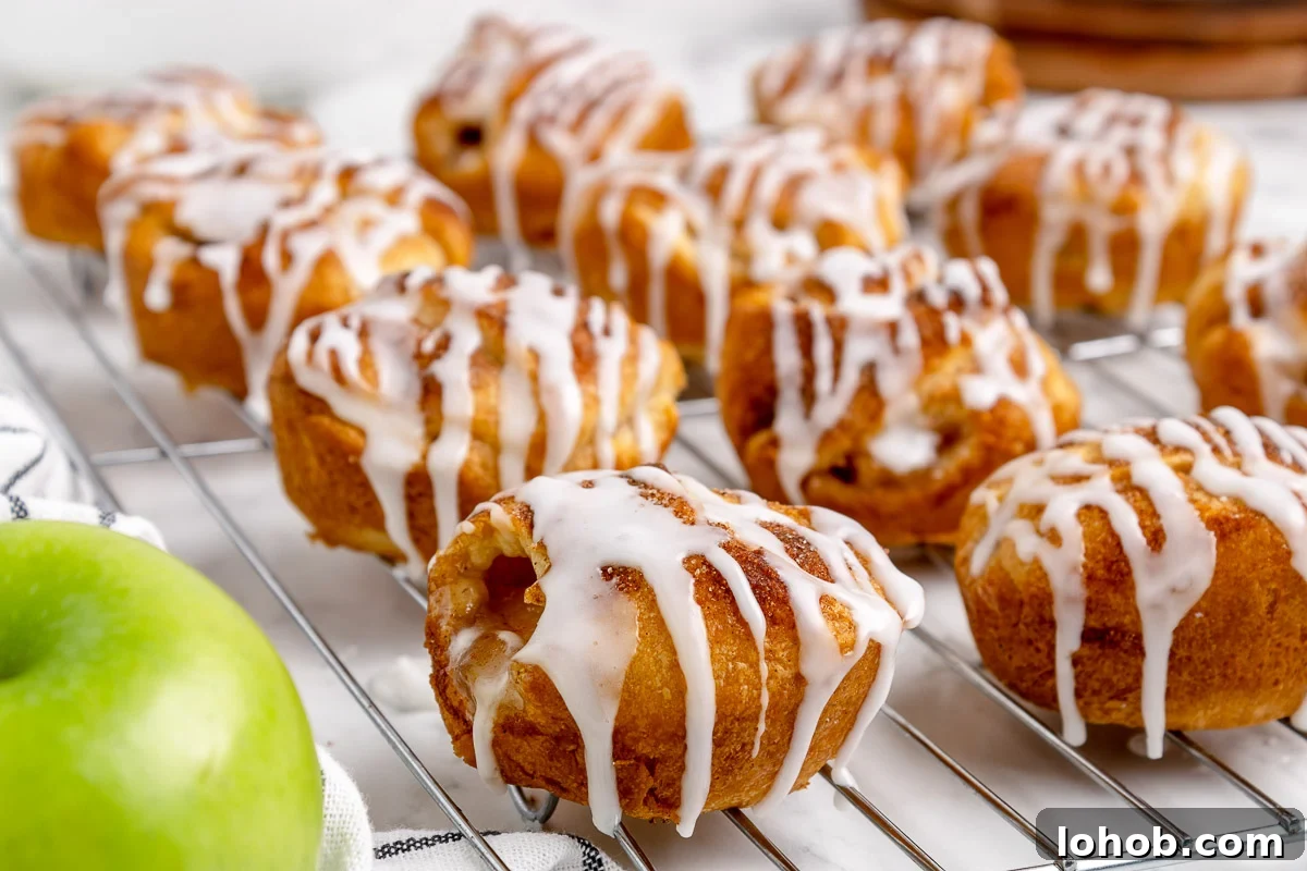 Mini Apple Pie Bites: Crispy Cinnamon Handheld Pastry Recipe 6 apple pies with drizzle