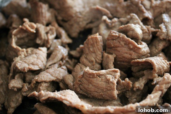 Philly Cheesesteak Sliders Recipe: Mini Steak Sandwiches Tutorial 6 Philly-Cheesesteak-2