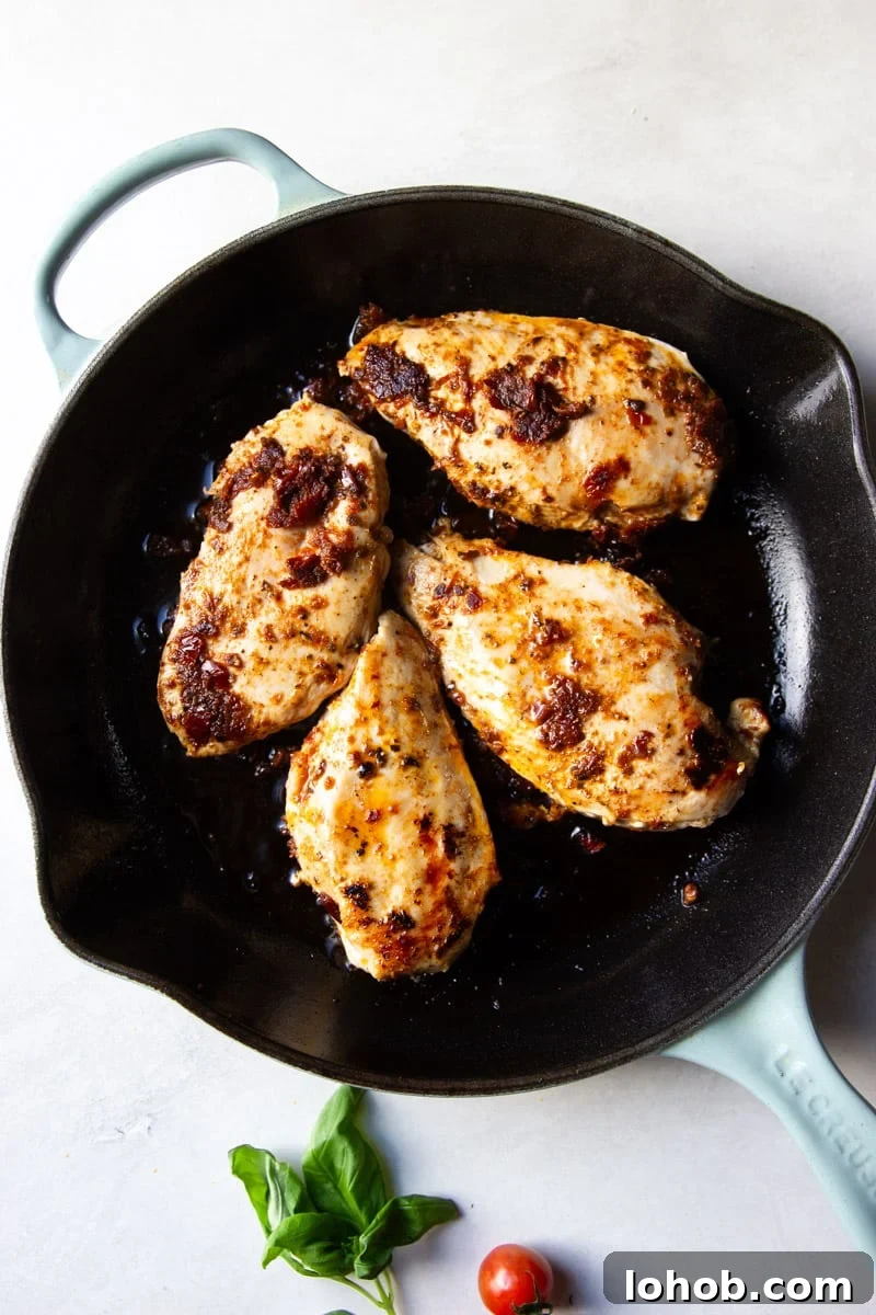 Sun-Dried Tomato Chicken Caprese Recipe with Balsamic Glaze 6 Sautéed chicken seasoned with sun-dried tomatoes.