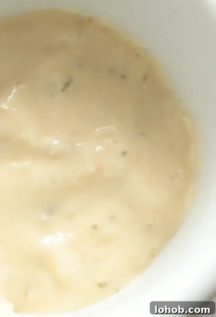 Long John Silver's Tartar Sauce Copycat Recipe 3 Long John Silver’s Tartar Sauce in a bowl