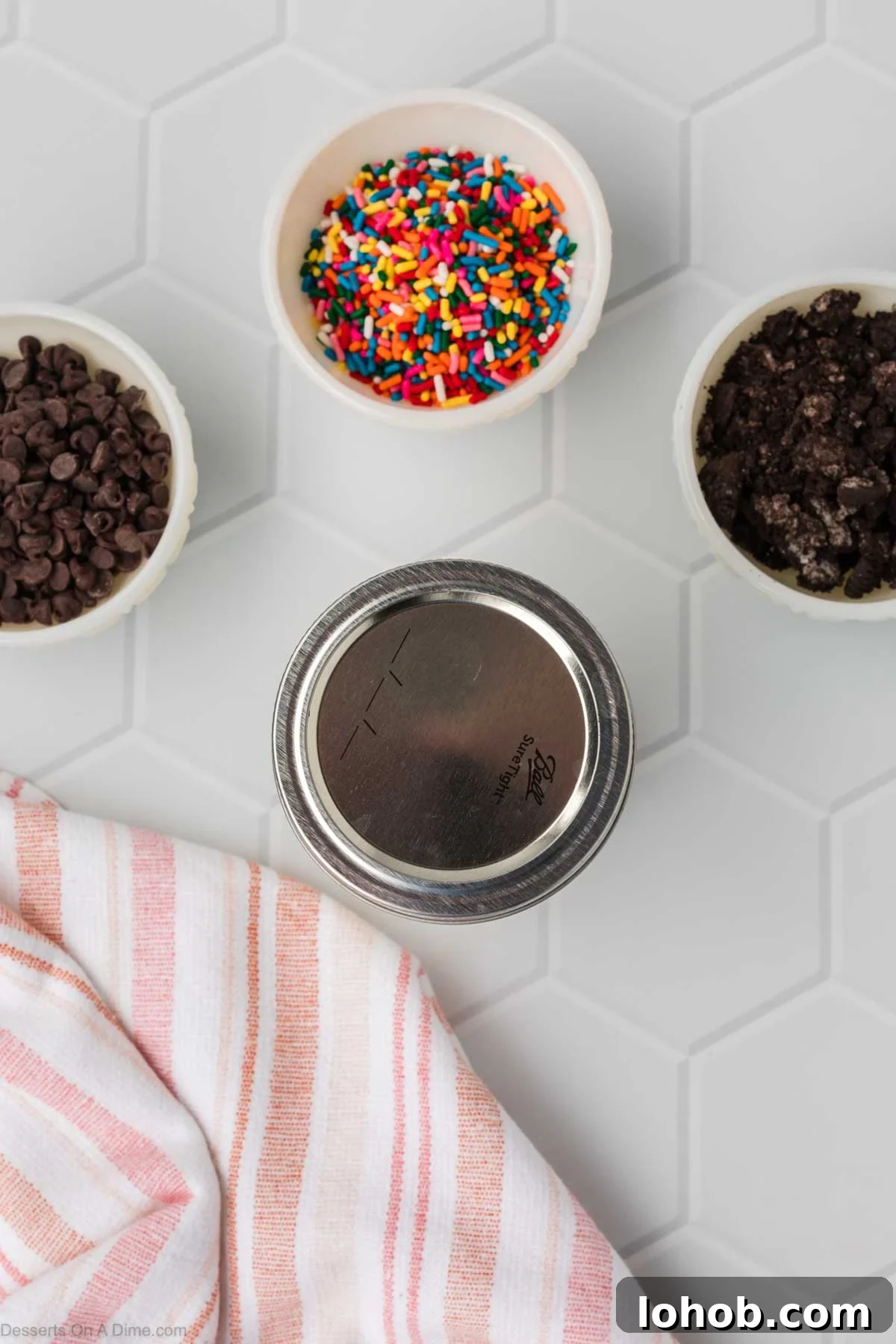 No-Churn Mason Jar Ice Cream Recipe 5 Lid on mason jar.