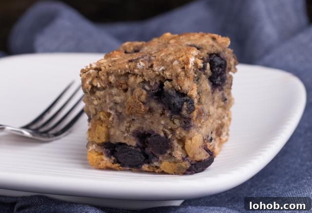 Quick Grab-and-Go Breakfast Ideas for Busy Mornings 5 Oatmeal muffin squares