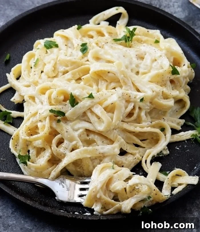 Week 150 Meal Plan with Complete Shopping List 5 Alfredo Sauce Recipe - Made of cream, butter, and garlic, this quick and easy alfredo sauce recipe comes together quickly for a comforting homemade classic! // addapinch.com
