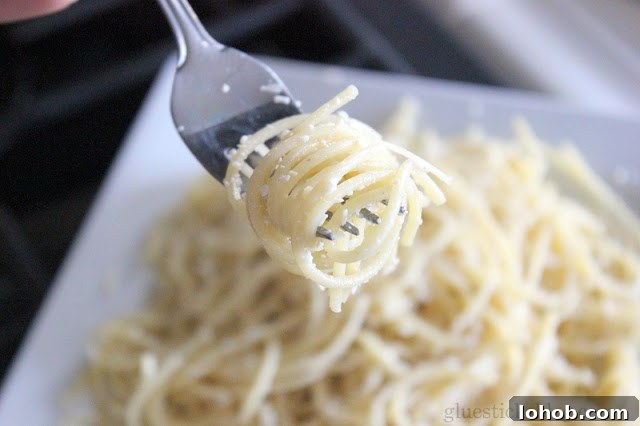 pasta wrapped around fork